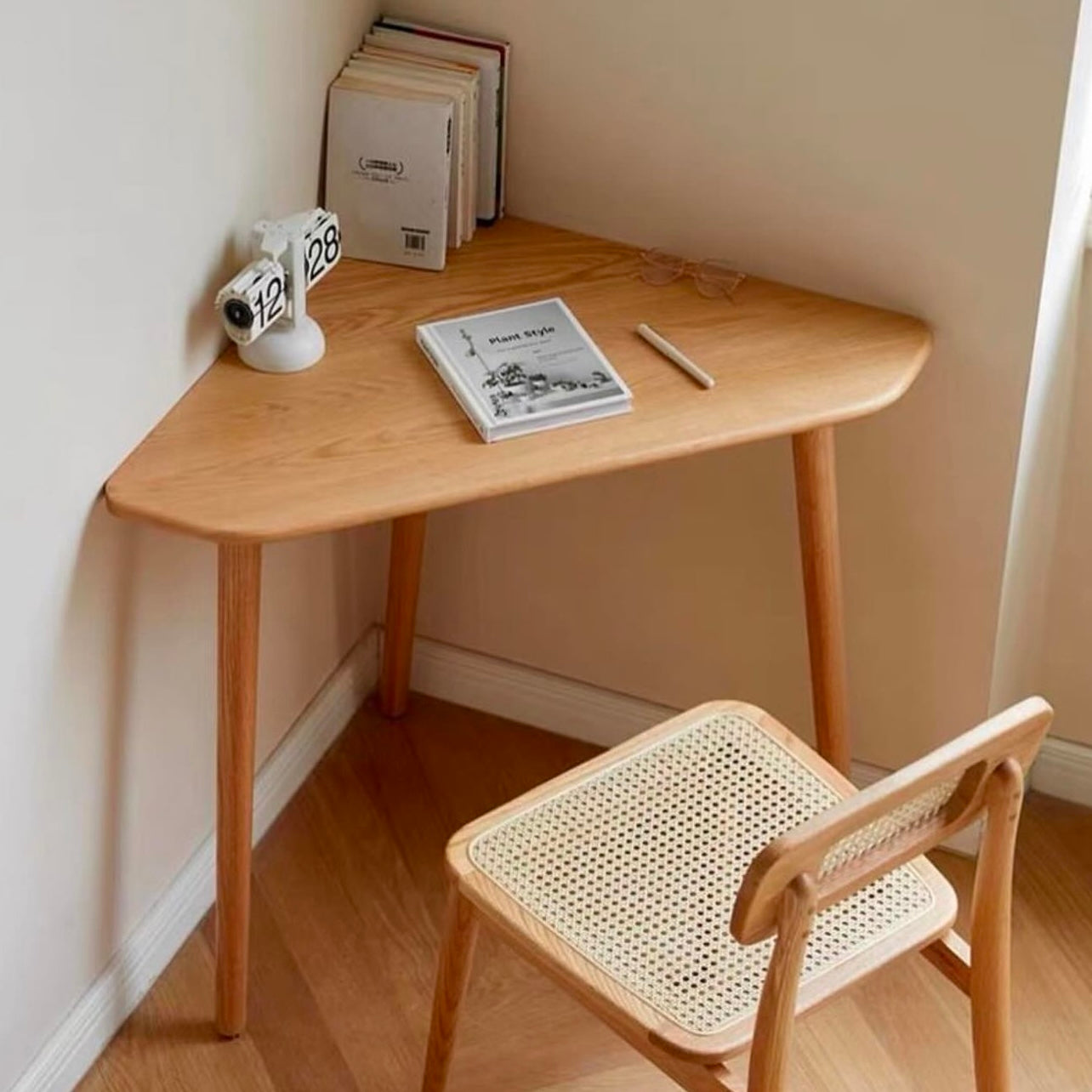 Hommie Corner Working Table HBWD006