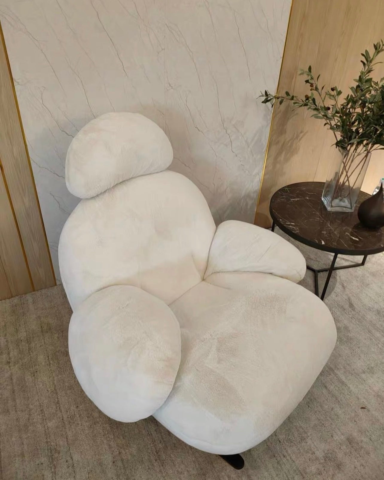 Hommie Fluffy Armchair HBAC006