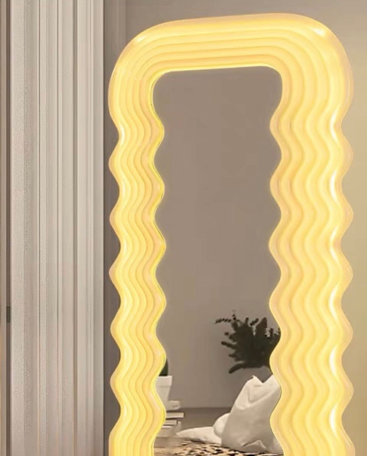 Modern Studio Mirror Light HBMR004