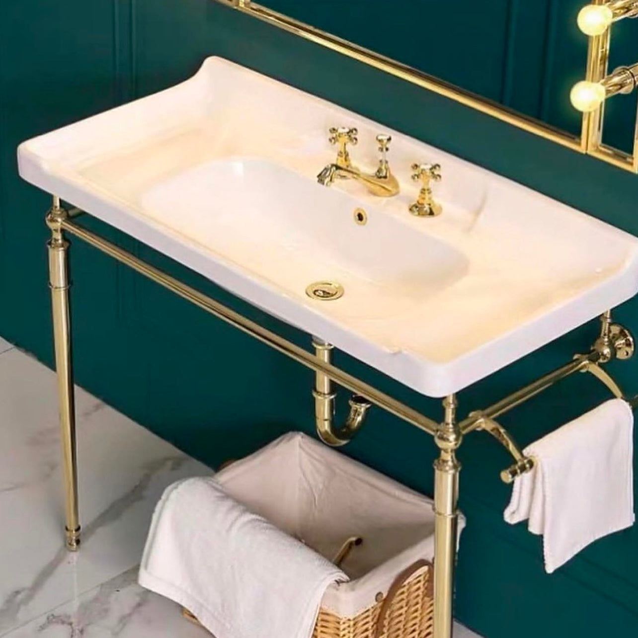 French Design Standing Wash Basin HBBA003