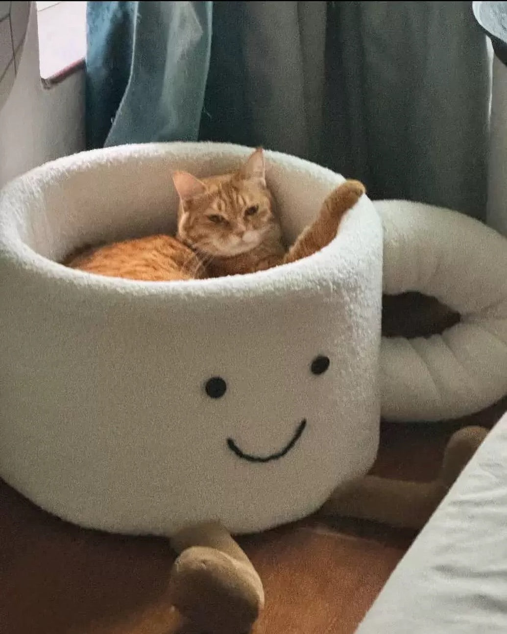 Hommie Cat Smiley Cup Cushion HBPT012