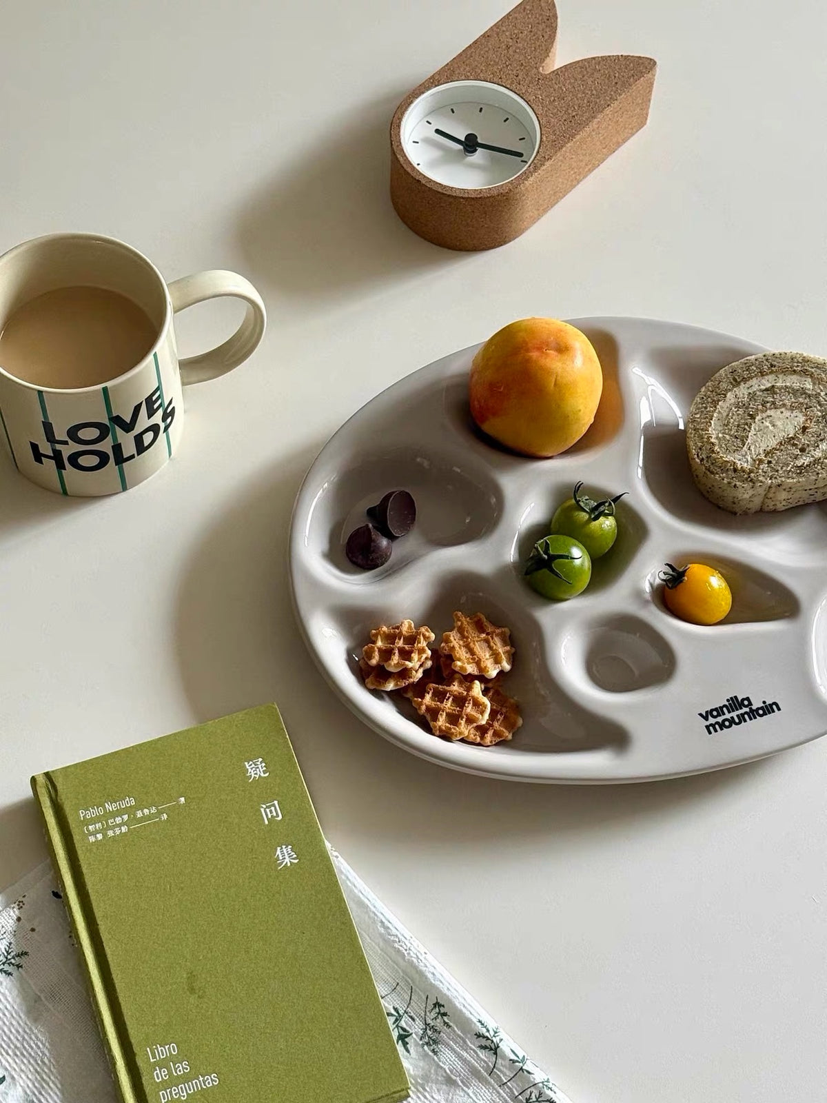 Hommie Vanilla Mountain Palette Plate HBKK039 5