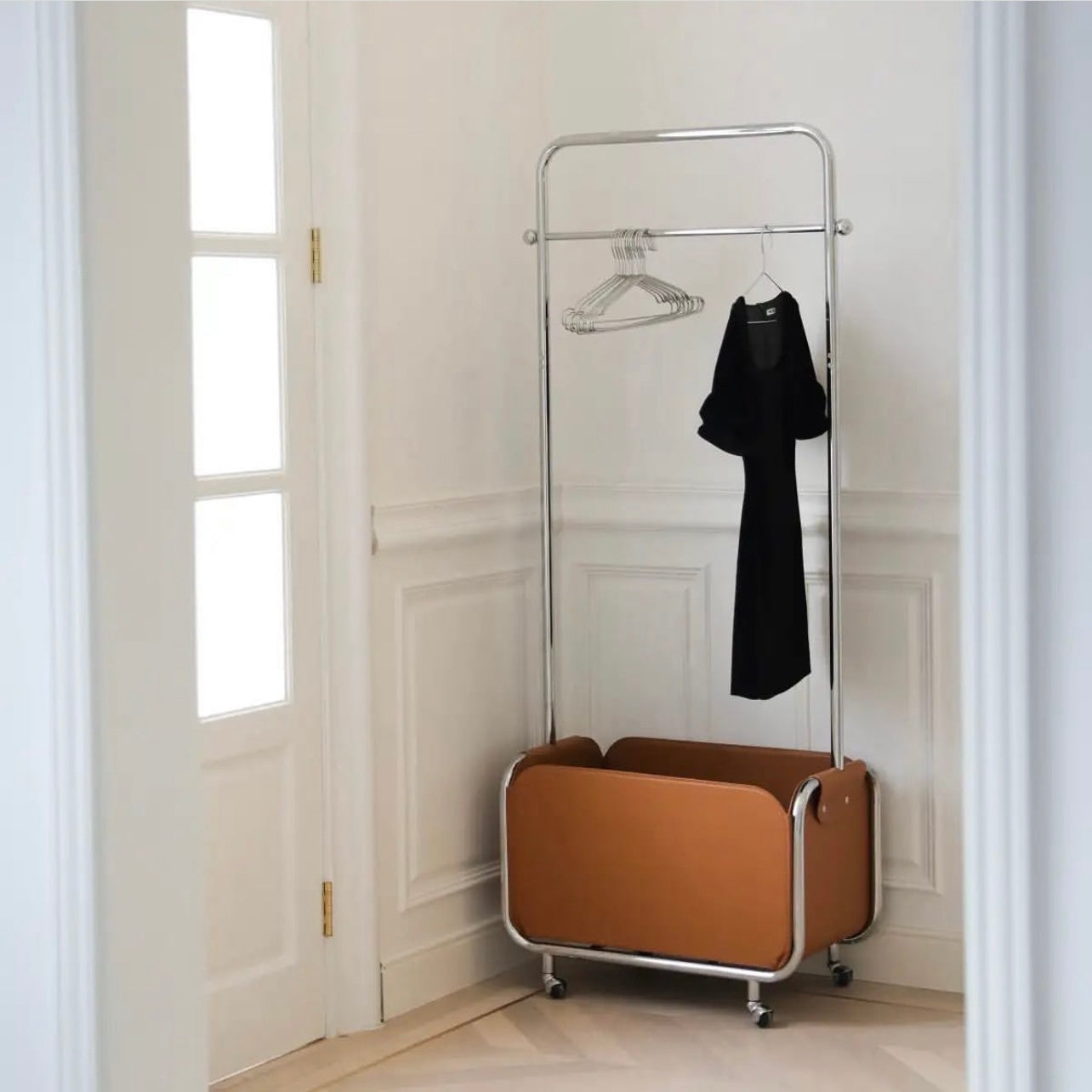Hommie Vintage Leather Clothes Rack HBWR002