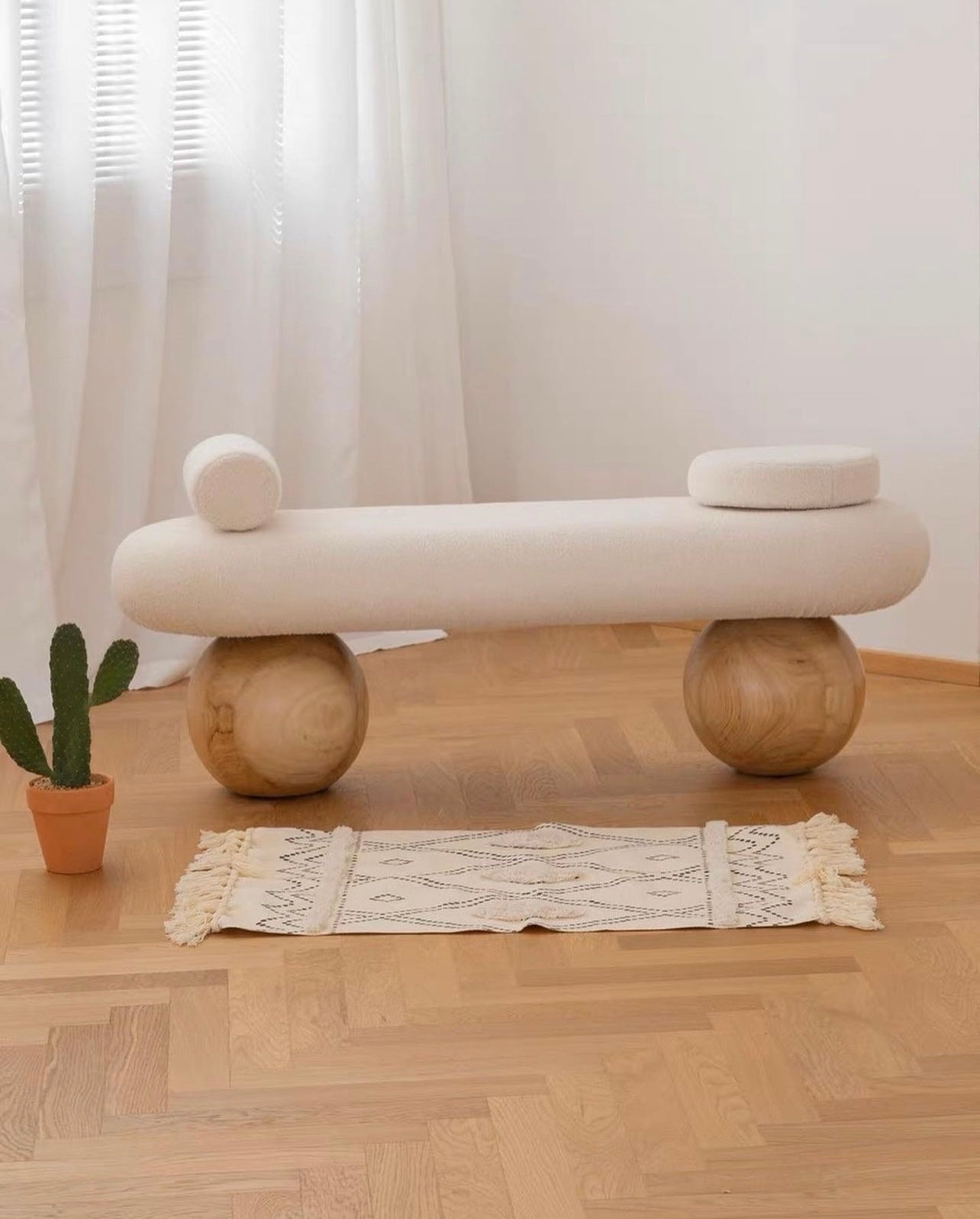 Hommie Woll Fabric Wood Bench HBBE015