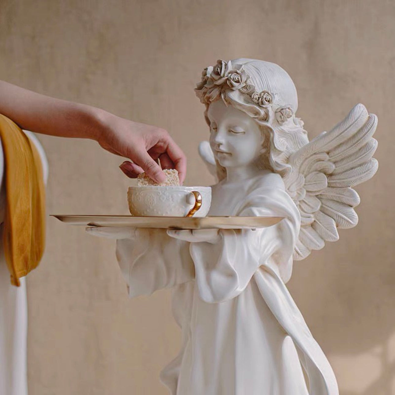 Angel Sculpture with Gold Tray HBHD004