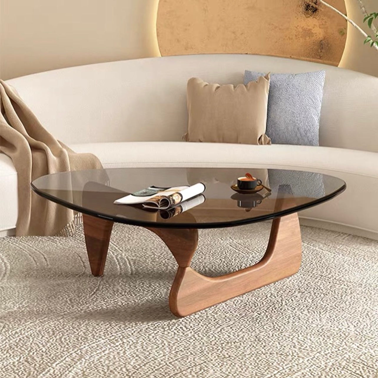Triangle Design Mid-table / Coffee Table HBFT001