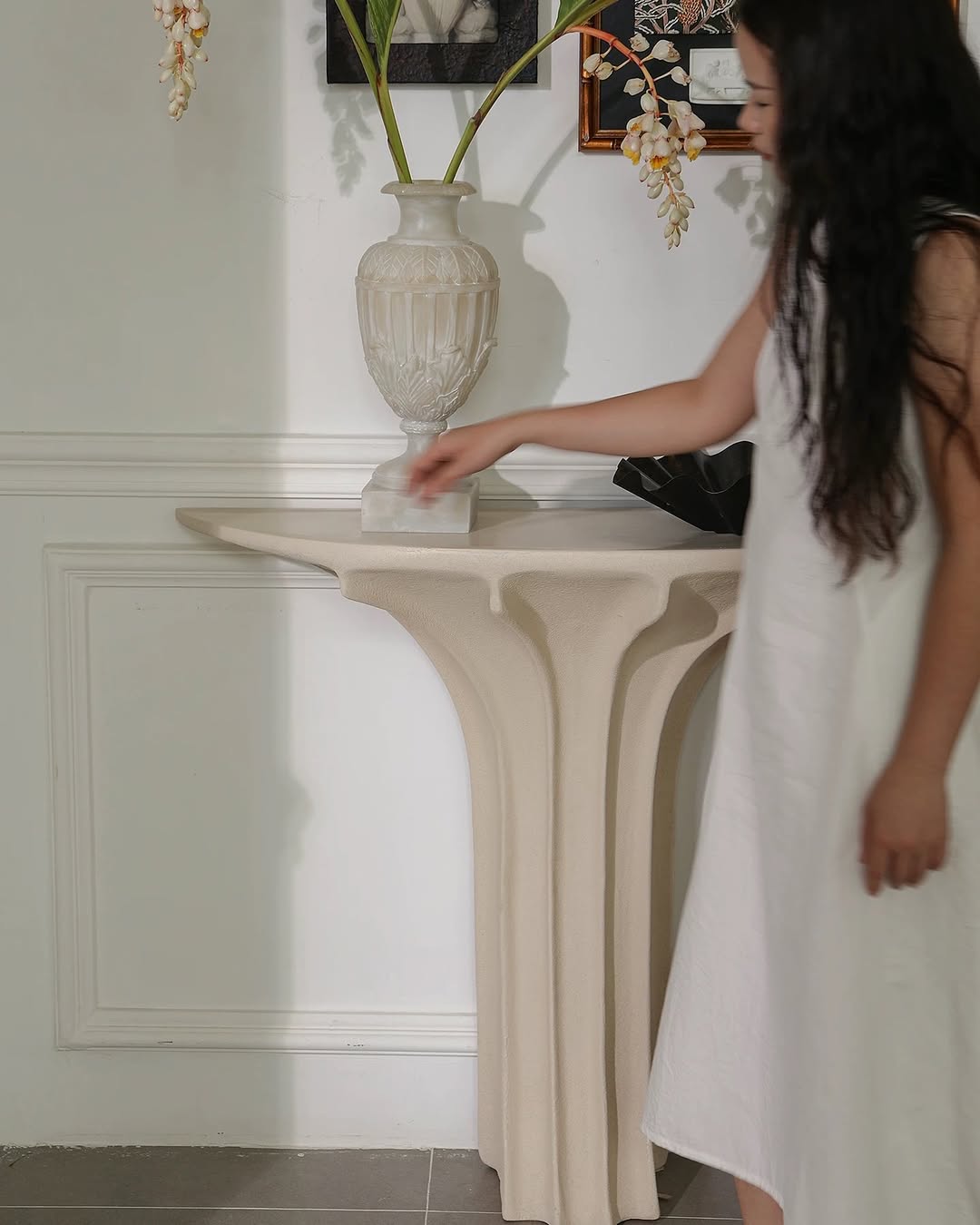 Hommie Minimalist High Console HBHC011