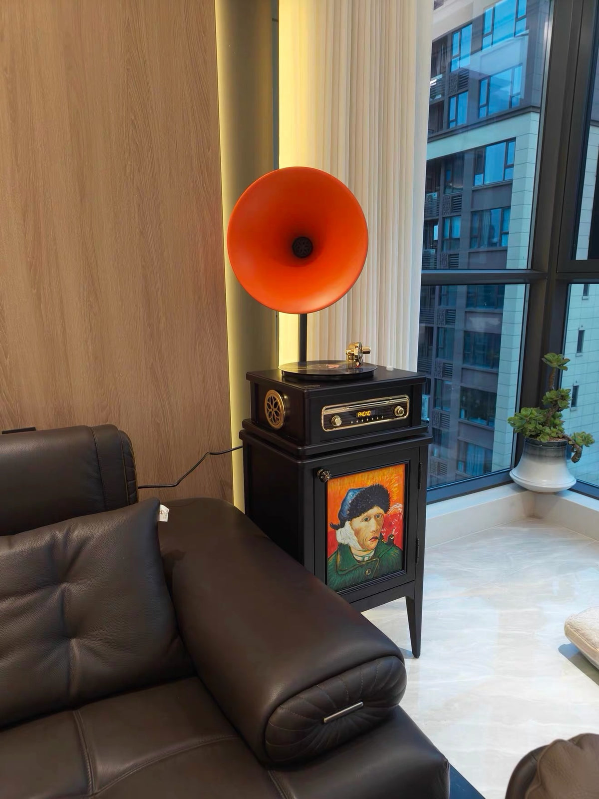 Hommie Horn Vinyl Player with Oil Painting Stand HBMC035 4