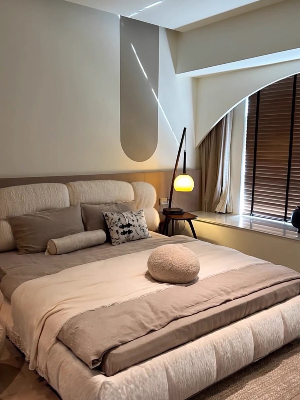 Hommie Cream Boucle Pillow Headboard Platform Bed HBBD048 3