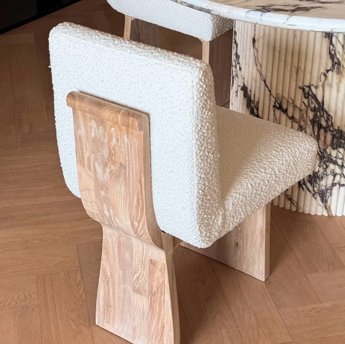 Hommie White Boucle Wood Slab Back Chair HBCH055 4