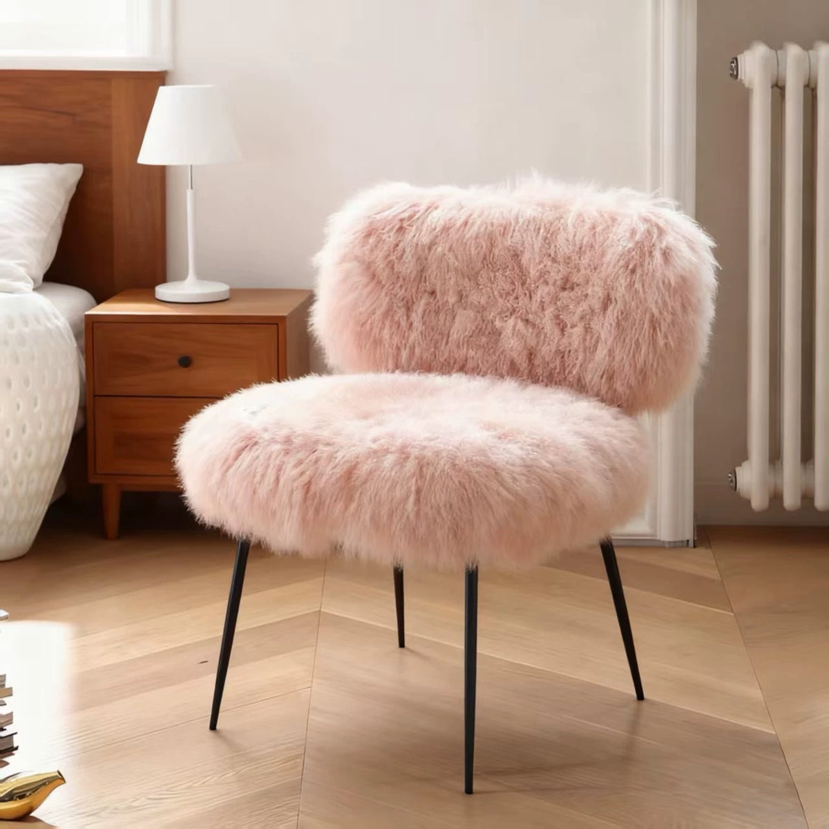 Hommie Fluffy Fur Black Leg Chair HBCH048 1
