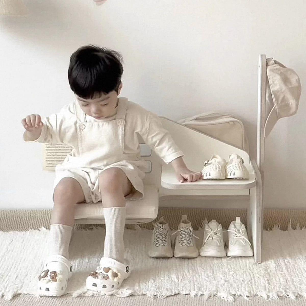 Hommie House Shape Kids Bench Chair HBKW013 2