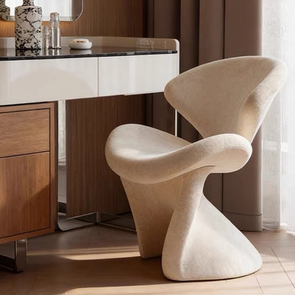 Hommie Sculptural Petal Chair HBCH026 1