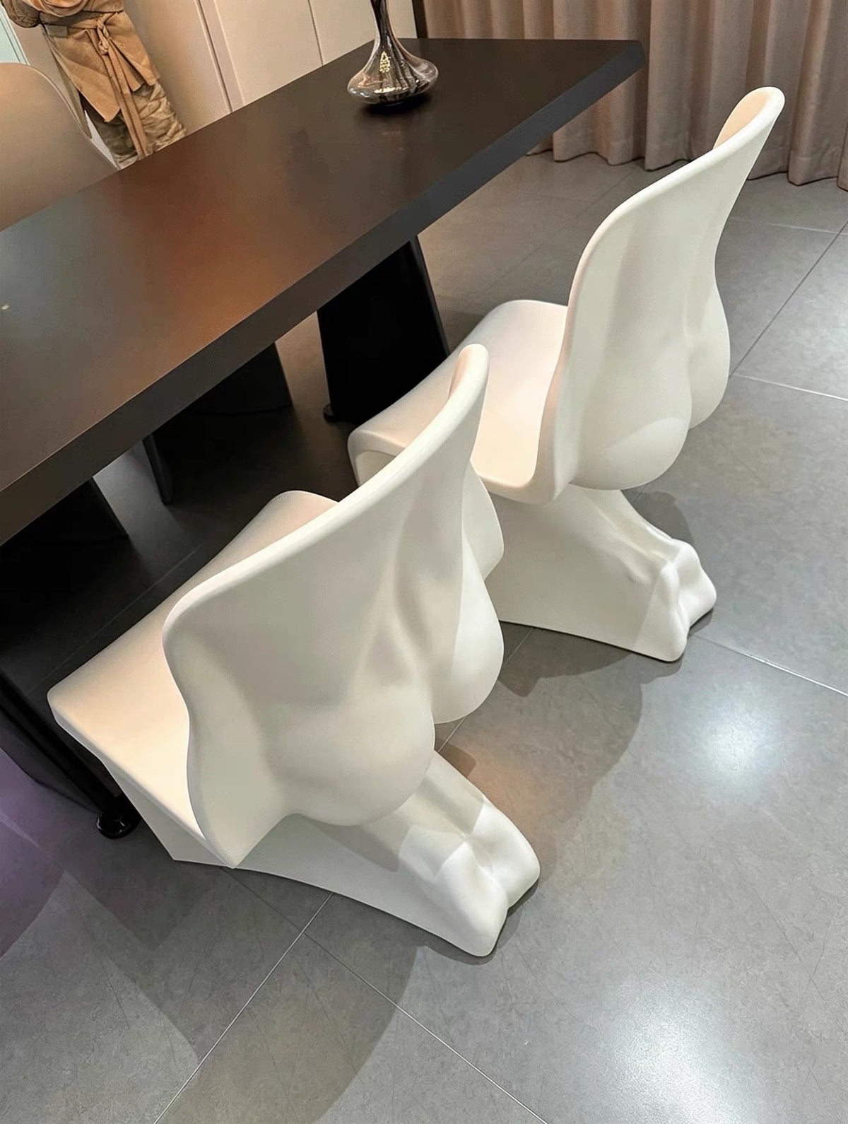 Hommie Butt Design Chair HBCH020 1