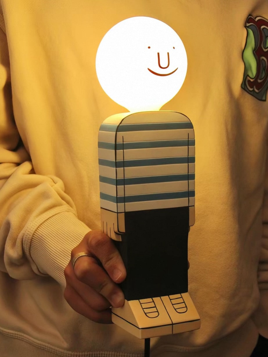 Hommie Smiley Human Table Lamp HBCL027 4
